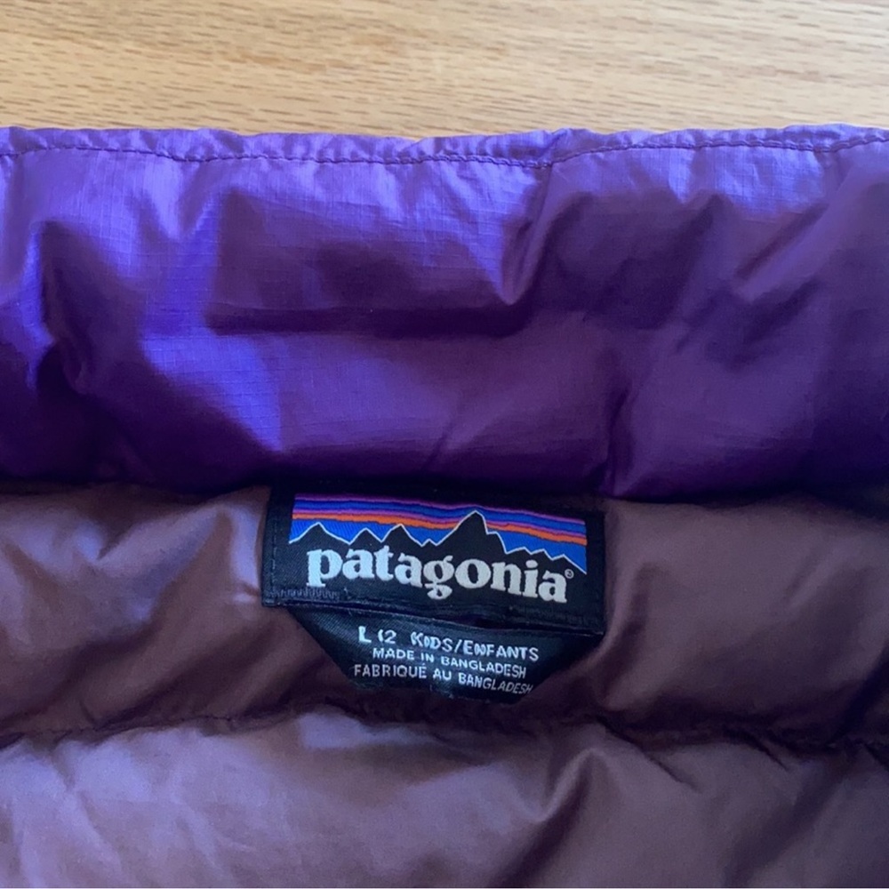 Patagonia kids 12/14 down jacket